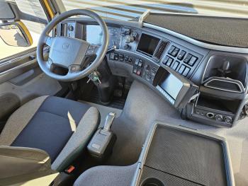 Volvo FM 500 8x4 / RETARDER / 160T